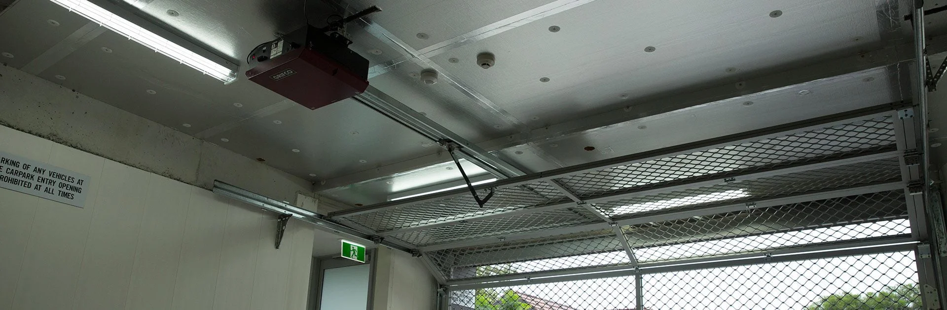 Garage Roof Photo